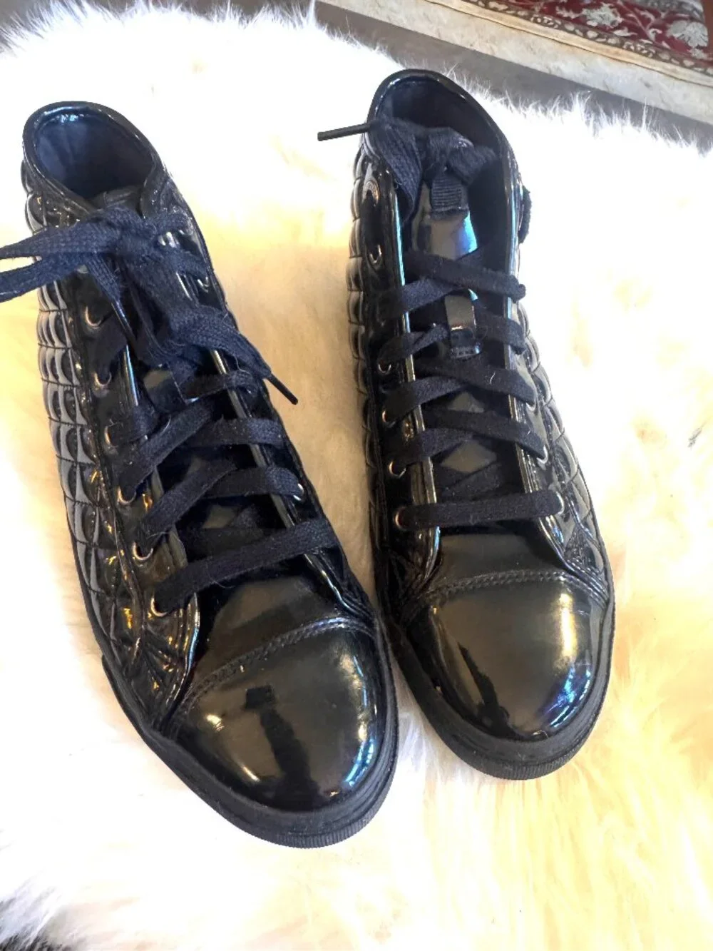 Women vintage Geox Respira High Top patent leather quilted sneakers black sz 8